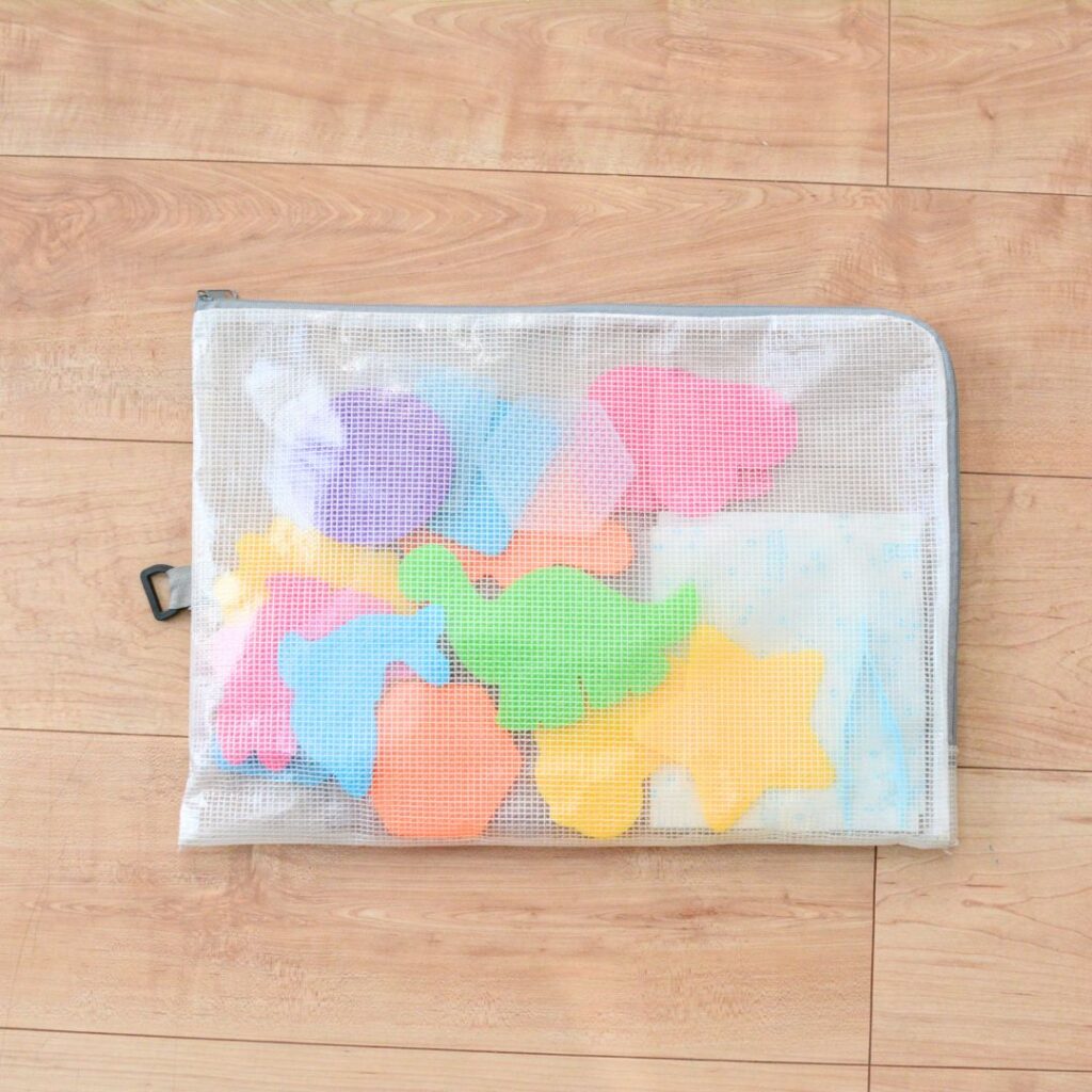 型・シート・ピンセットを一つにまとめる